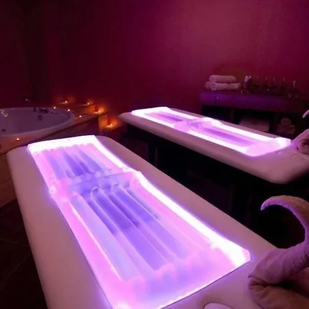 リゾート Q Premium 4*