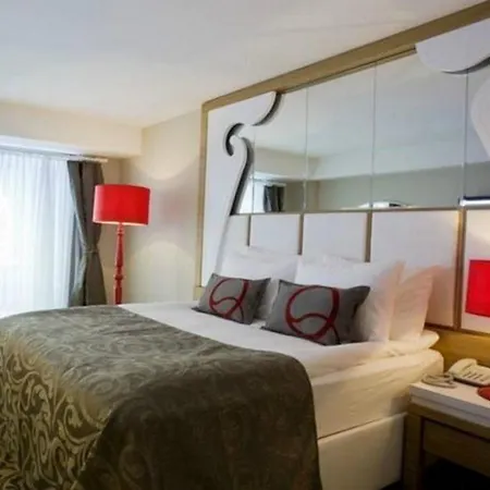 Üdülőközpont Q Premium Okurcalar