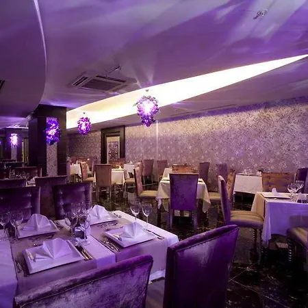 Q Premium リゾート 4*