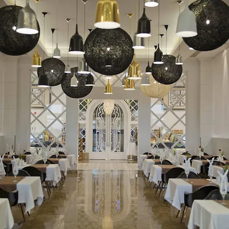 Q Premium Üdülőközpont 4*