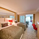 Q Premium 4*