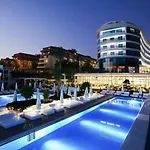Q Premium Üdülőközpont Okurcalar