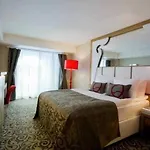 Q Premium Üdülőközpont